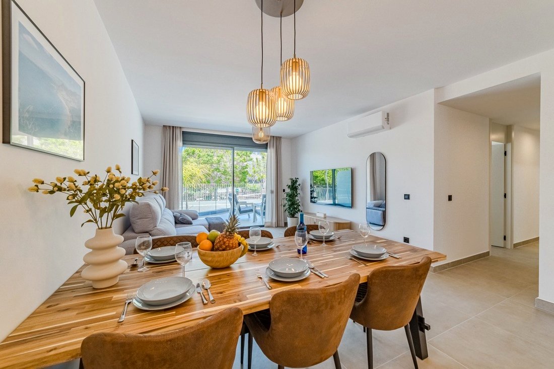 Сучасний інтер'єр апартаментів на Тенеріфе